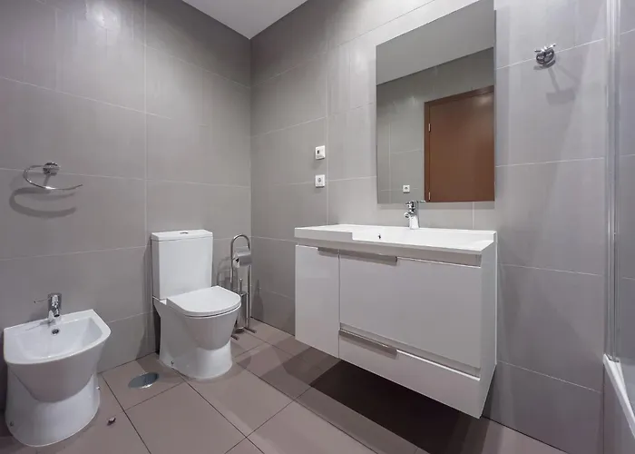 стильный т2 דירה *