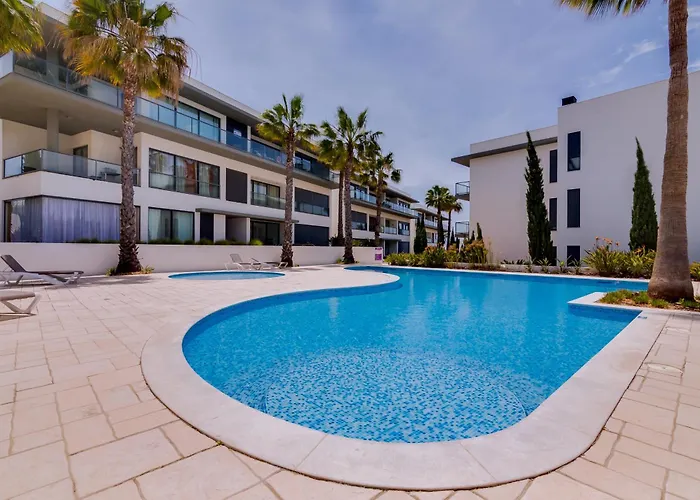 стильный т2 * קווארטיירה