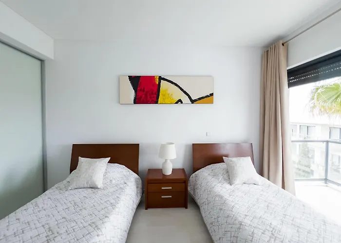 стильный т2 * קווארטיירה