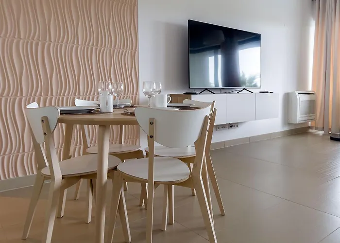 стильный т2 * קווארטיירה